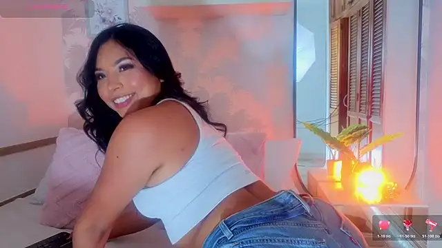Snapshot of CharlotteGraay chatting on June 3, 7:30 pm CharlotteGraay online show from June 3, 7:30 pm