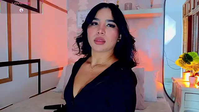 CharlotteGraay online show from August 3, 7:50 pm
