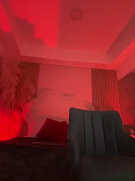 Sara  collins   online show from January 19, 12:09 pm