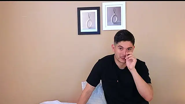 Snapshot of mr_danni chatting on January 16, 7:20 pm mr danni online show from January 16, 7:20 pm