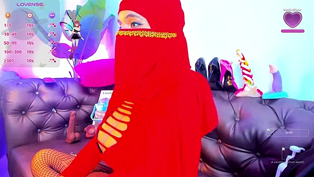 Snapshot of azahara_faraah chatting on September 23, 5:16 pm azahara faraah online show from September 23, 5:16 pm