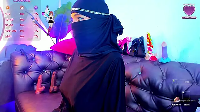 Snapshot of azahara_faraah chatting on October 1, 4:24 pm azahara faraah online show from October 1, 4:24 pm