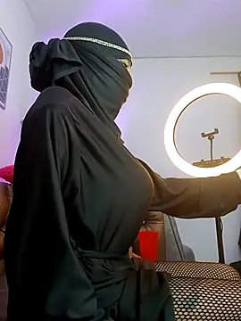 Snapshot of azahara_faraah chatting on November 1, 4:31 pm azahara faraah online show from November 1, 4:31 pm