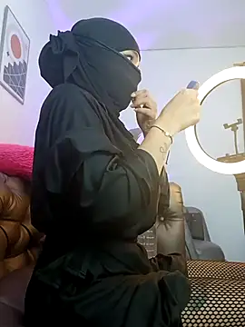 Snapshot of azahara_faraah chatting on November 7, 3:34 pm azahara faraah online show from November 7, 3:34 pm