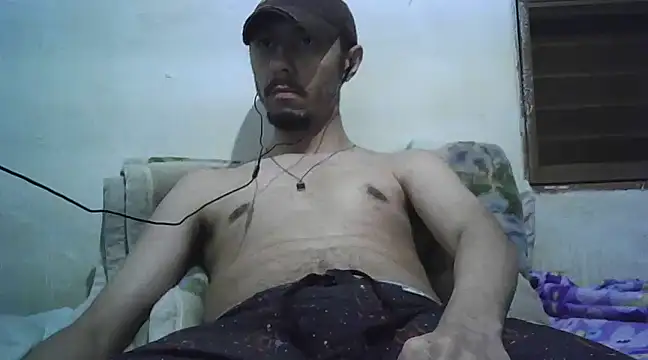 Snapshot of michel1520 chatting on January 15, 1:20 pm michel1520 online show from January 15, 1:20 pm