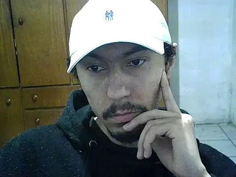 Snapshot of michel1520 chatting on September 8, 8:19 pm michel1520 online show from September 8, 8:19 pm