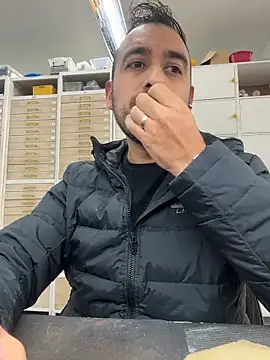 leonardohot1987 online show from November 24, 8:52 pm