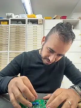 leonardohot1987 online show from December 4, 7:22 pm