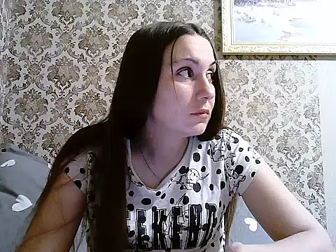 Snapshot of Yuliia30 chatting on May 20, 4:13 pm Yuliia30 online show from May 20, 4:13 pm