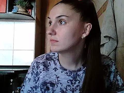 Snapshot of Yuliia30 chatting on June 5, 2:12 pm Yuliia30 online show from June 5, 2:12 pm