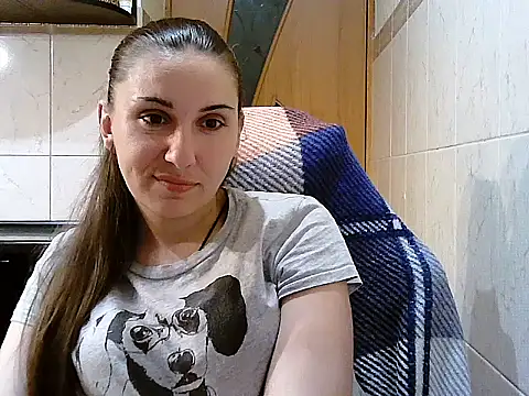 Snapshot of Yuliia30 chatting on July 28, 3:54 pm Yuliia30 online show from July 28, 3:54 pm