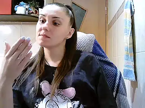 Snapshot of Yuliia30 chatting on July 29, 7:45 pm Yuliia30 online show from July 29, 7:45 pm