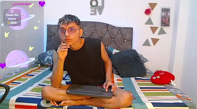 Snapshot of andrew_willyams chatting on January 29, 4:19 pm andrew willyams online show from January 29, 4:19 pm