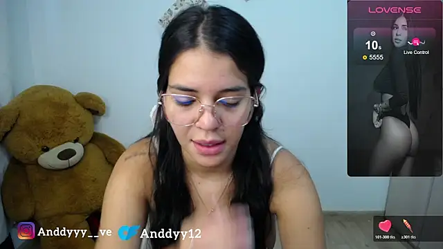 Snapshot of Anddyy__ chatting on June 26, 2:21 pm Anddyy online show from June 26, 2:21 pm