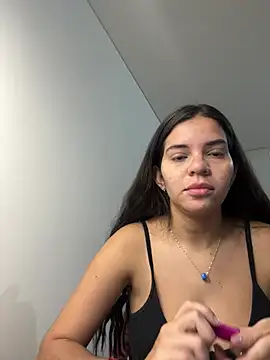 Snapshot of Anddyy__ chatting on July 8, 12:53 pm Anddyy online show from July 8, 12:53 pm