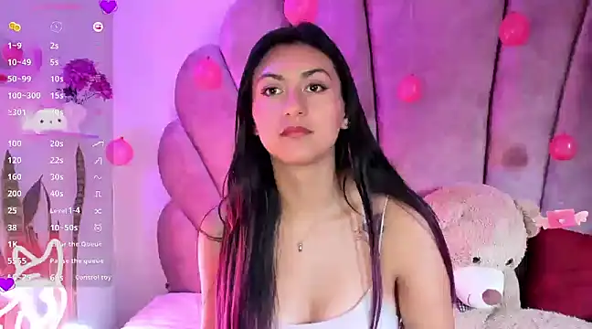 Snapshot of sweetfoxy_17 chatting on February 11, 5:18 pm sweetfoxy 17 online show from February 11, 5:18 pm