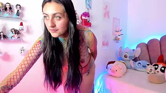 Snapshot of sweetfoxy_17 chatting on December 18, 4:29 am sweetfoxy 17 online show from December 18, 4:29 am