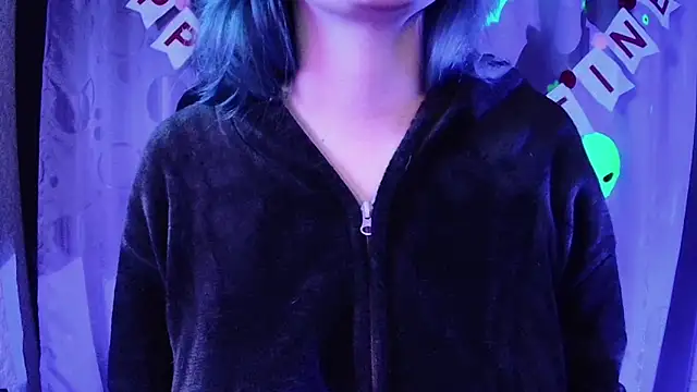 Kimlennox  online show from February 8, 11:41 pm