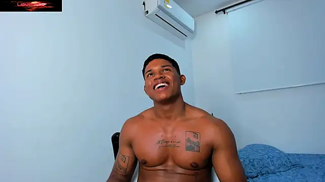 Snapshot of maxsteel177 chatting on January 13, 2:18 am maxsteel177 online show from January 13, 2:18 am