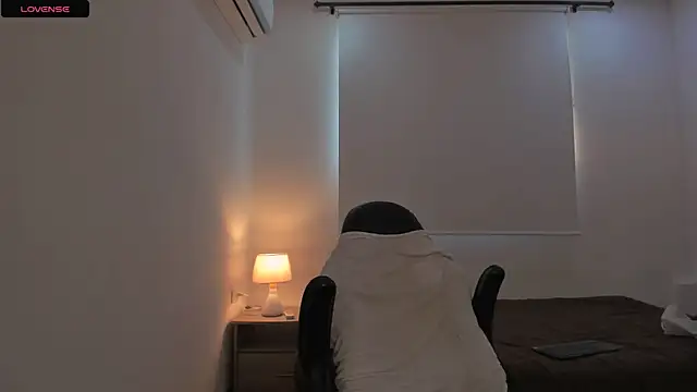 Snapshot of maxsteel177 chatting on February 7, 10:52 pm maxsteel177 online show from February 7, 10:52 pm