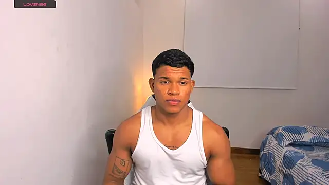 Snapshot of maxsteel177 chatting on February 28, 2:31 am maxsteel177 online show from February 28, 2:31 am