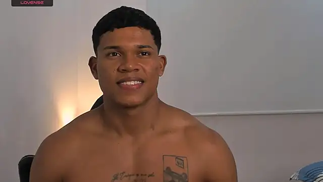 Snapshot of maxsteel177 chatting on March 11, 3:16 am maxsteel177 online show from March 11, 3:16 am