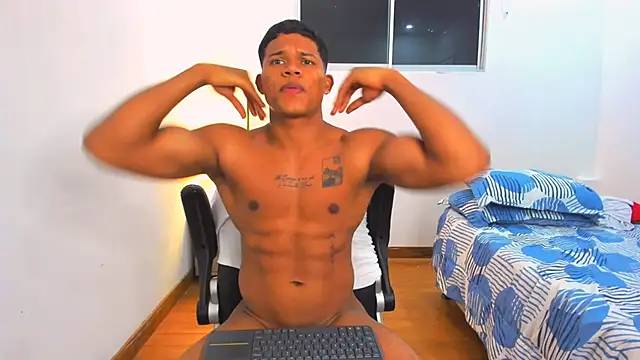 Snapshot of maxsteel177 chatting on March 21, 6:16 am maxsteel177 online show from March 21, 6:16 am