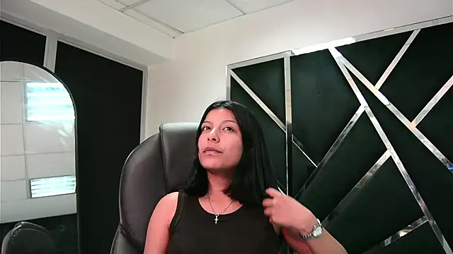 Salmaportman69 online show from November 3, 12:46 am