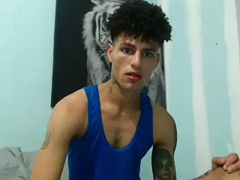 dany hardy online show from February 11, 12:06 am