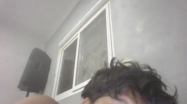 Snapshot of it0z_klk chatting on February 11, 3:29 am it0z klk online show from February 11, 3:29 am