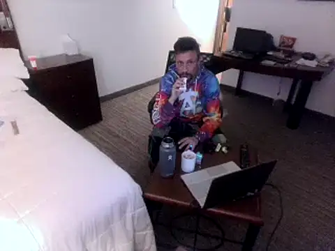 Snapshot of AQuickPhyx chatting on January 10, 10:04 pm AQuickPhyx online show from January 10, 10:04 pm