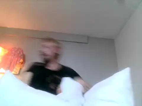 Snapshot of AQuickPhyx chatting on February 16, 10:10 pm AQuickPhyx online show from February 16, 10:10 pm