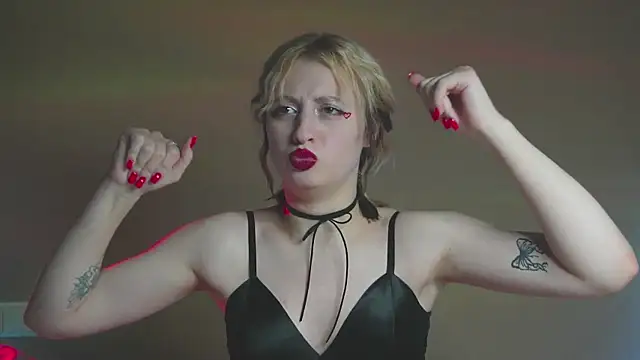 milasmiu online show from February 14, 10:04 pm