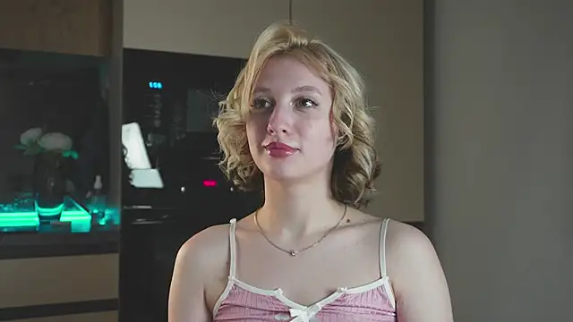 milasmiu online show from March 14, 11:11 pm