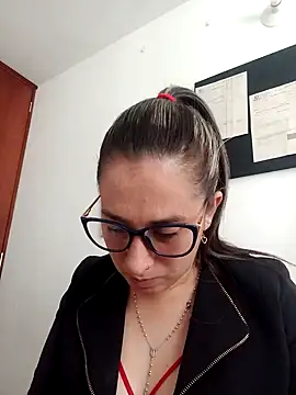 CHARLOTTE 1711 online show from January 22, 4:44 pm