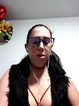 CHARLOTTE 1711 online show from October 24, 3:36 am