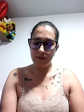 CHARLOTTE 1711 online show from October 31, 4:24 am