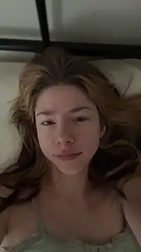 Snapshot of Mary_Leaf chatting on November 16, 9:37 am Mary Leaf online show from November 16, 9:37 am