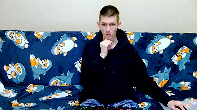 Snapshot of Lester_Broo chatting on October 18, 12:13 am Lester Broo online show from October 18, 12:13 am