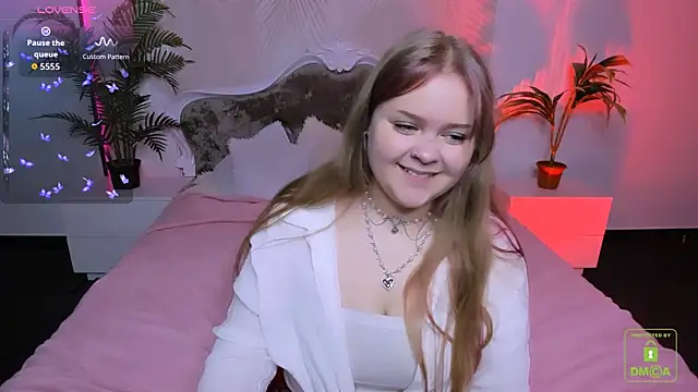 Snapshot of Erica__Alta chatting on September 22, 5:31 am Erica Alta online show from September 22, 5:31 am