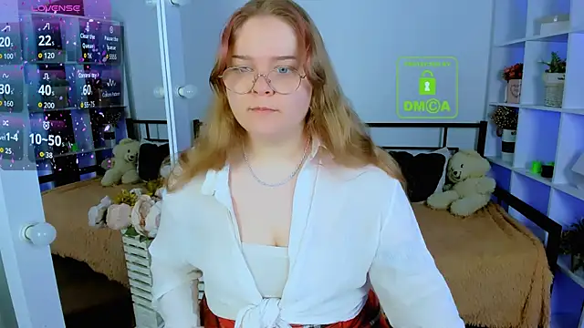 Snapshot of Erica__Alta chatting on November 18, 6:51 am Erica Alta online show from November 18, 6:51 am