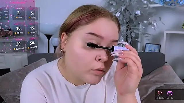 Snapshot of Erica__Alta chatting on December 2, 6:30 am Erica Alta online show from December 2, 6:30 am