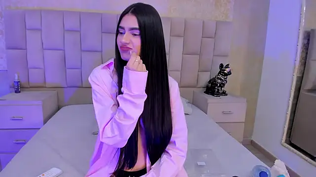 BellaaStorm online show from February 1, 3:39 pm