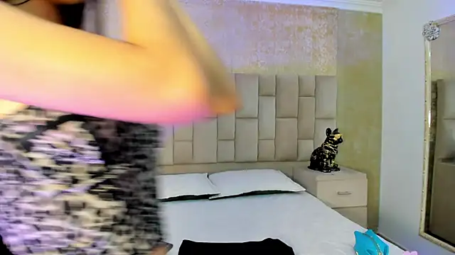 BellaaStorm online show from February 5, 2:59 pm