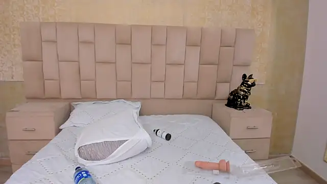 BellaaStorm online show from February 19, 5:27 pm