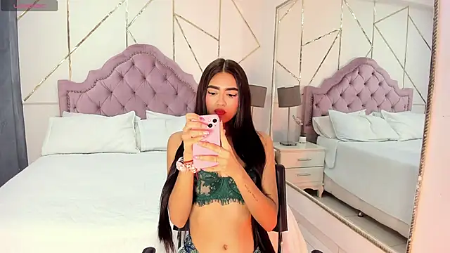 BellaaStorm online show from March 12, 1:51 pm