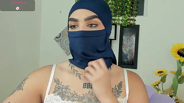 Snapshot of Maissa_Alabi chatting on September 18, 7:27 pm Maissa Alabi online show from September 18, 7:27 pm