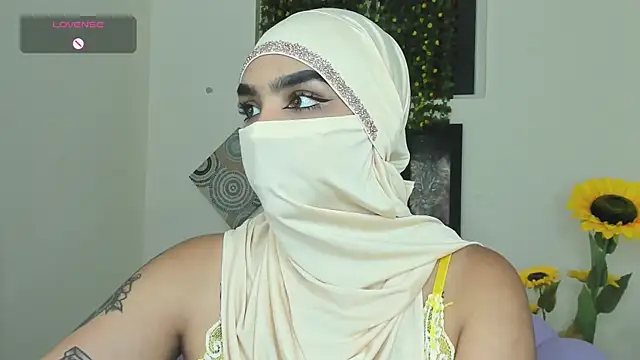 Snapshot of Maissa_Alabi chatting on September 23, 6:55 pm Maissa Alabi online show from September 23, 6:55 pm