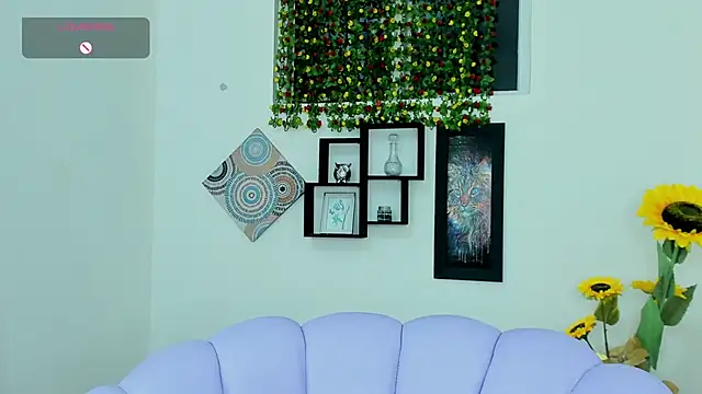 Snapshot of Maissa_Alabi chatting on September 24, 7:28 pm Maissa Alabi online show from September 24, 7:28 pm