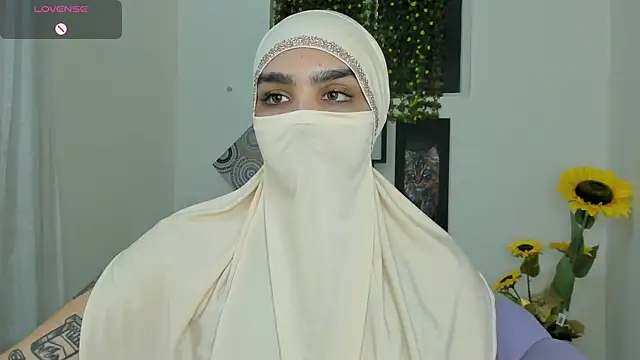 Snapshot of Maissa_Alabi chatting on September 27, 4:34 pm Maissa Alabi online show from September 27, 4:34 pm